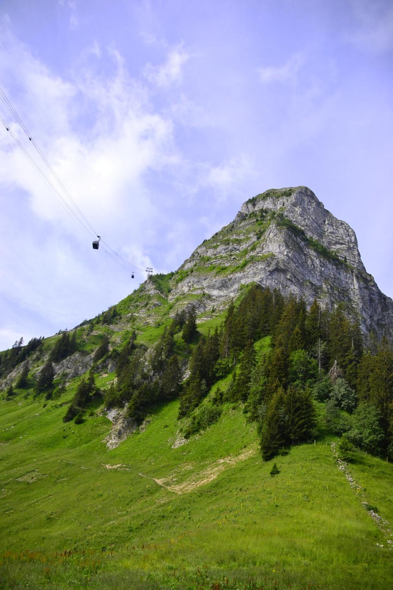 La Pierre A Catillon Moleson Екстериор снимка